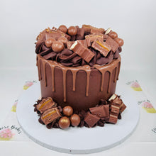 Load image into Gallery viewer, Chocolate Drip Cake