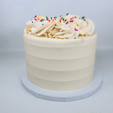 Load image into Gallery viewer, Simple Scallop Iced Cake
