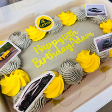 Load image into Gallery viewer, Vanilla Sponge Traybake (Various Themes)