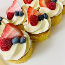 Load image into Gallery viewer, Mini Victoria Sponges
