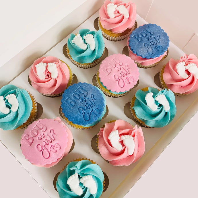 12 Gender Reveal Cupcakes