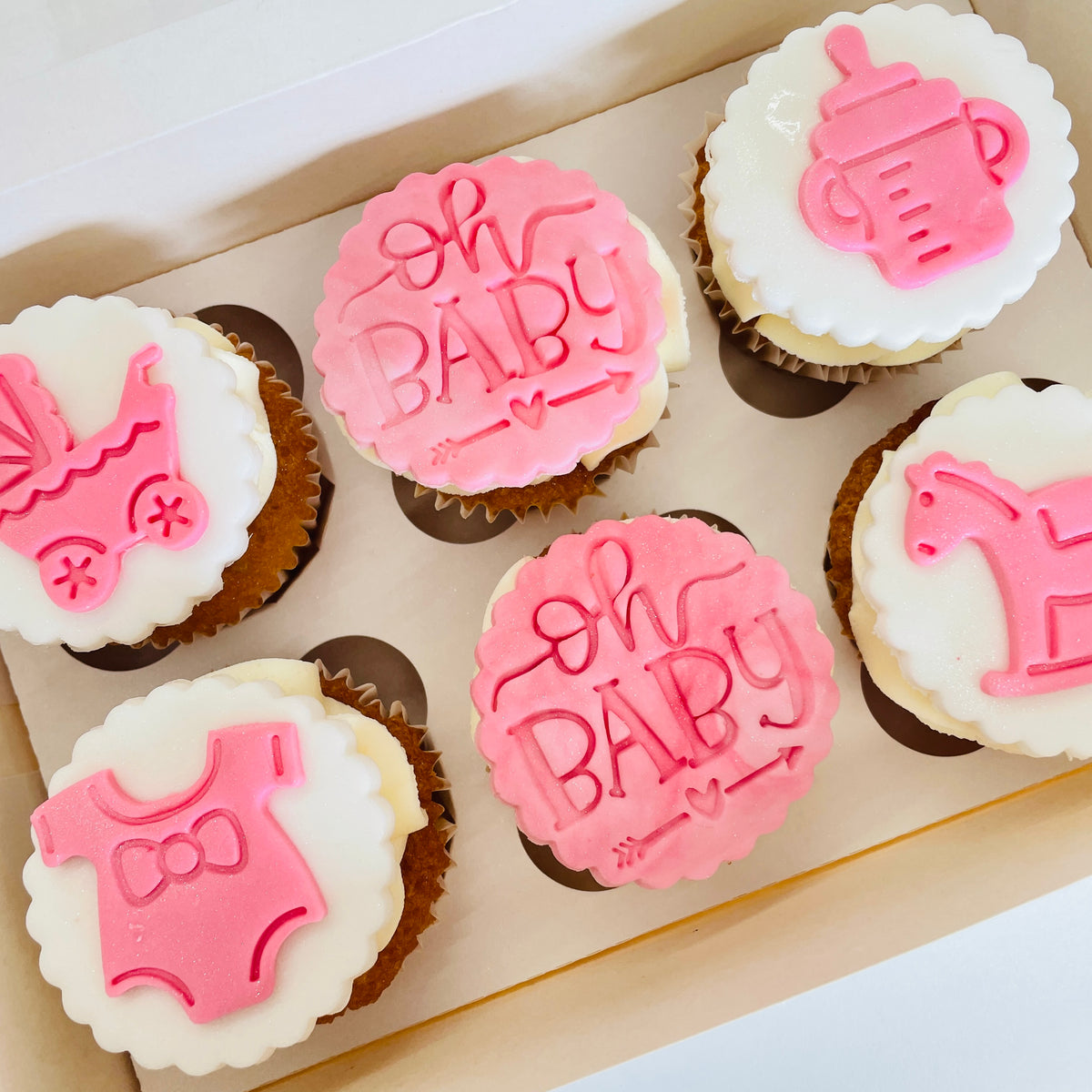 Cadeau baby shower duo bodies cupcakes fuchsia - Babys Cakes e-Boutique