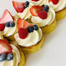 Load image into Gallery viewer, Mini Victoria Sponges
